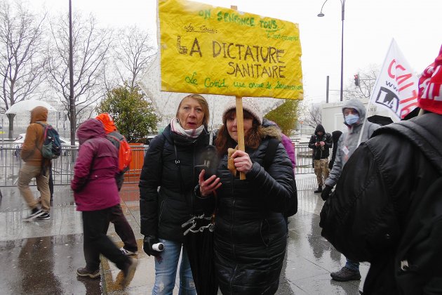 Rouen. Cinq cents manifestants sous la pluie contre la loi de sécurité globale