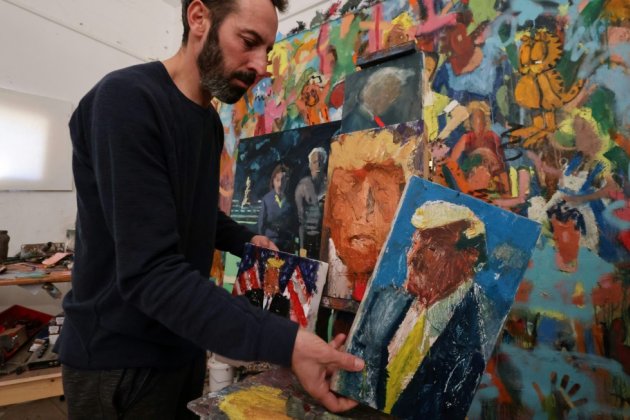 Un peintre israélien crée 120 nuances de Trump