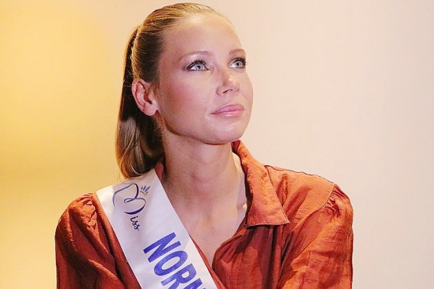 Buzz. Miss France, Amandine Petit, s'affiche avec un champion du monde