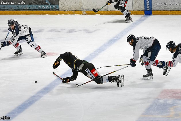 Hockey sur glace (Magnus). Les Dragons de Rouen toujours en tête malgré une première défaite