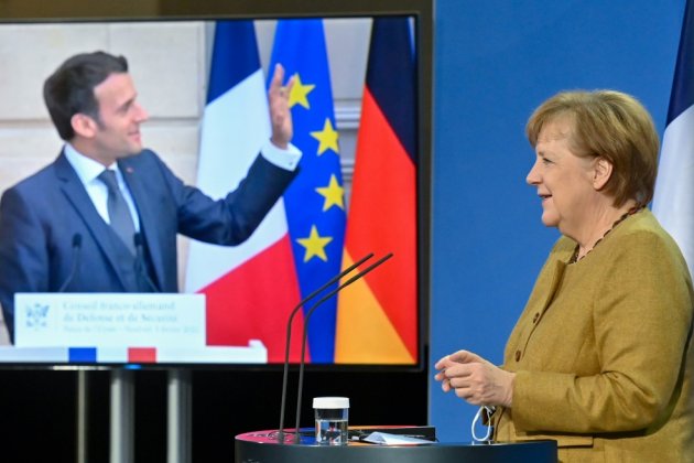 Virus: Macron et Merkel disent soutenir la stratégie européenne sur les vaccins