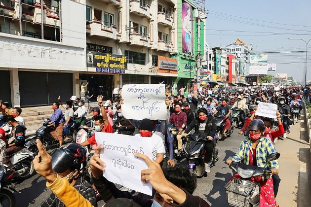 Birmanie: appel à la grève générale et à de nouvelles manifestations contre le coup d'Etat