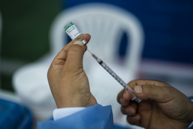 Vaccin: plus de 200 millions de doses administrées dans le monde, 45% dans les pays du G7, selon l'AFP