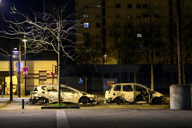 Nouveaux troubles urbains près de Lyon: cinq interpellations