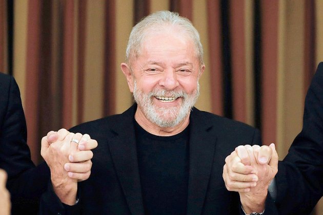Brésil: un juge rend Lula éligible à la présidentielle de 2022