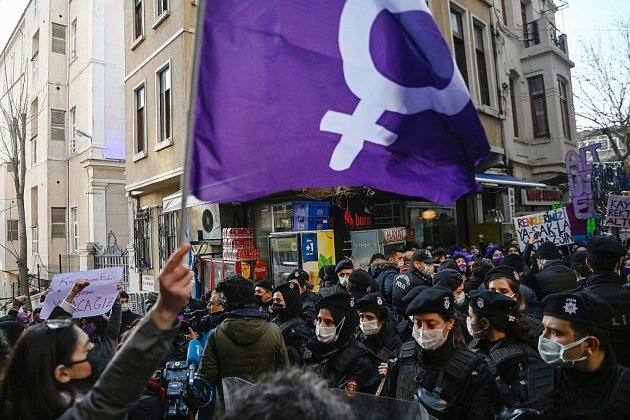 Turquie: colère après l'abandon d'un traité protégeant les femmes