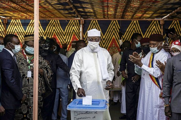 Les Tchadiens aux urnes pour élire leur président dans un scrutin sans suspense