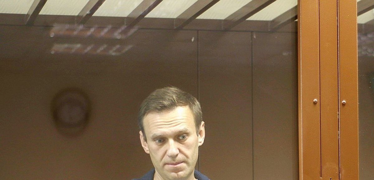 L'opposant russe Navalny à l'hôpital, l'UE discute de ses relations avec Moscou