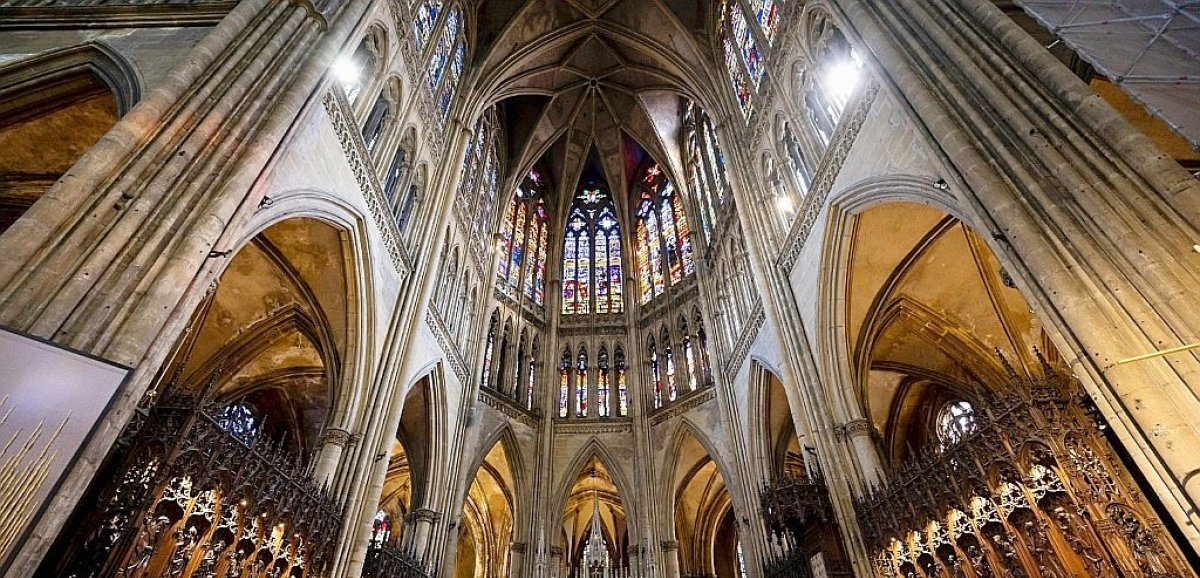 Metz: la cathédrale, "Lanterne de Dieu", fête ses 800 ans avec de nouveaux vitraux