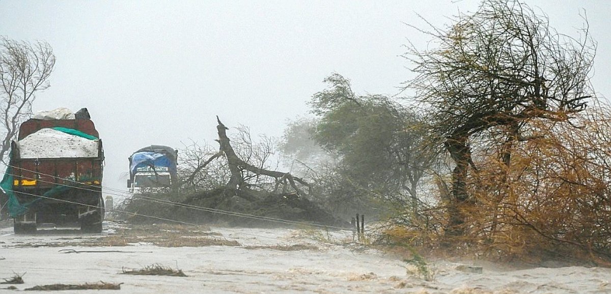 Inde: au moins 21 morts et 96 disparus sur le passage du cyclone Tauktae