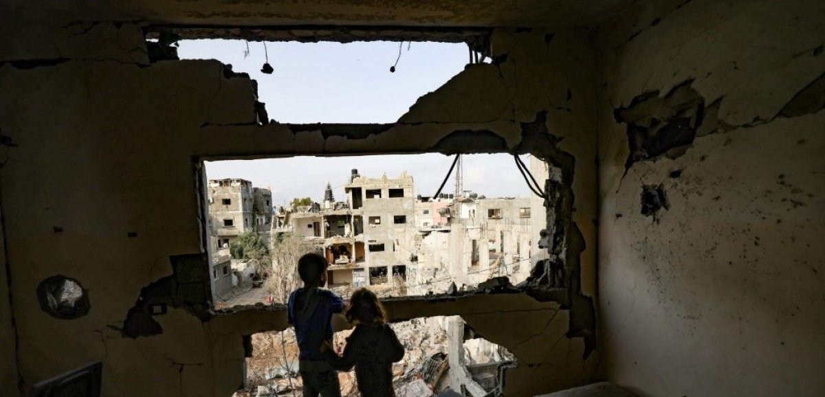 Traumatisés par les bombardements, les enfants de Gaza racontent "la peur de mourir"