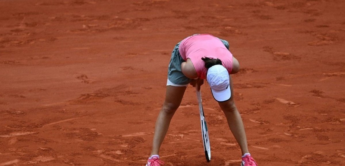 Roland-Garros: Swiatek, tenante du titre, éliminée en quarts de finale par Sakkari