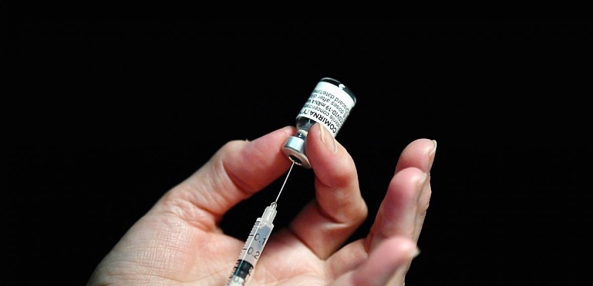 Covid: coup d'envoi de la vaccination des adolescents