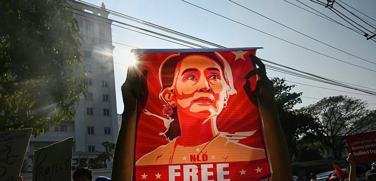 Birmanie: Aung San Suu Kyi jugée pour sédition