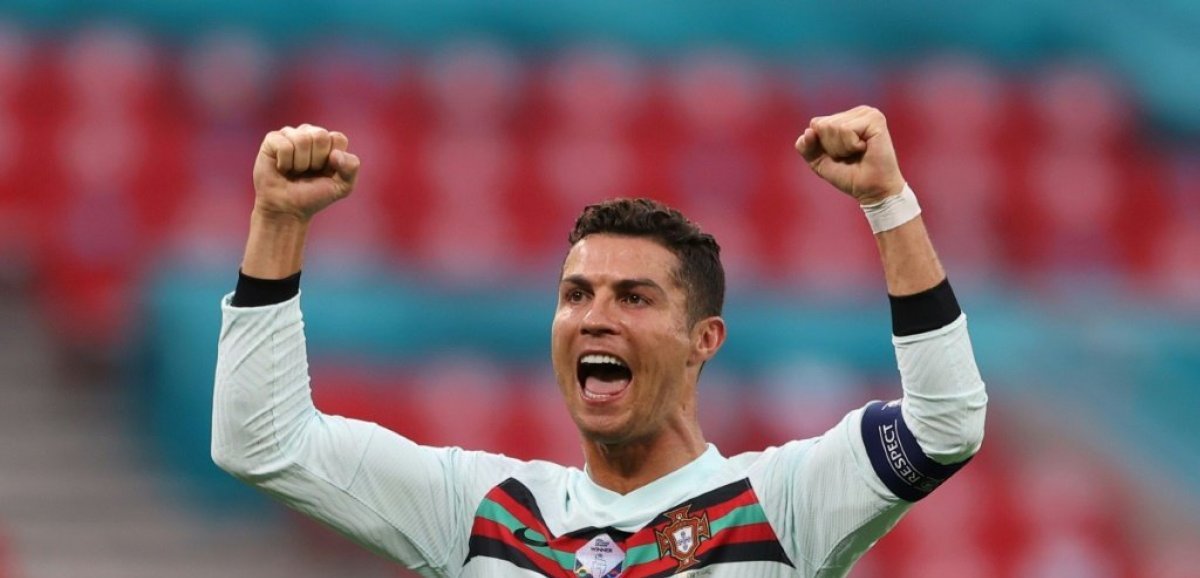 Euro: le Portugal, tenant du titre, bat la Hongrie 3-0 avec un doublé de Ronaldo