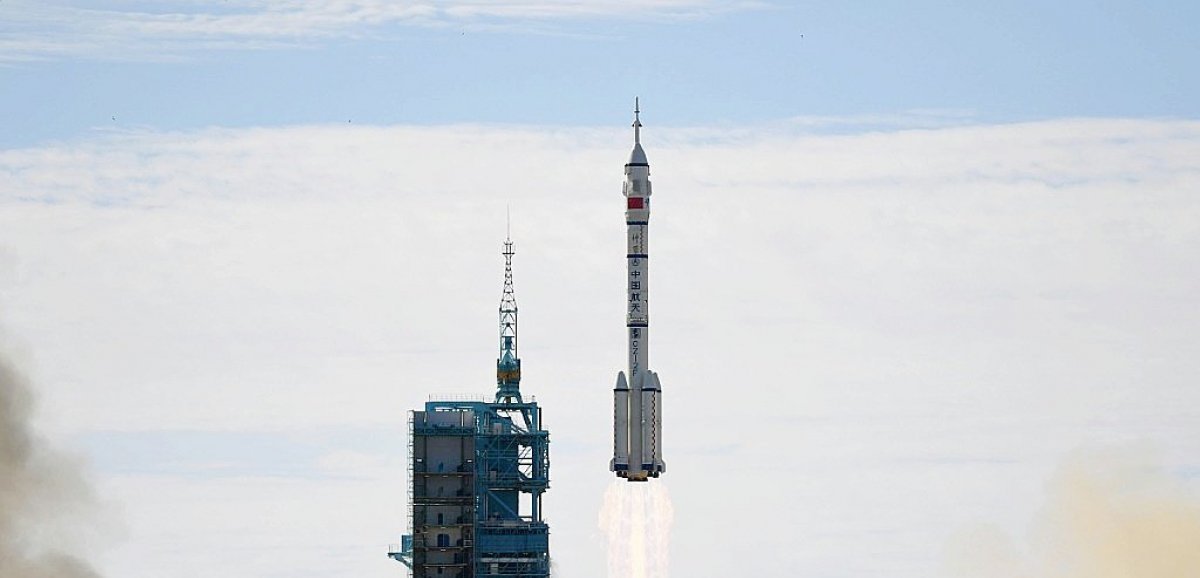 Tir réussi de la première mission habitée vers la station spatiale chinoise