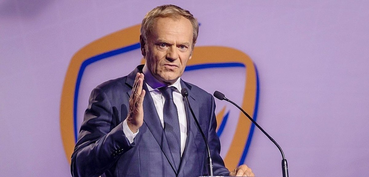 Pologne: l'ex-président du Conseil européen Donald Tusk à la tête du parti d'opposition PO