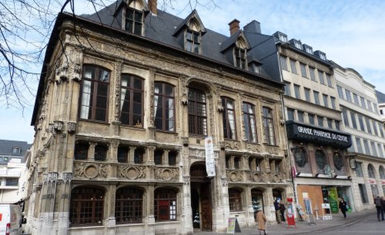 Office de Tourisme de Rouen : cinq siècles à regarder la cathédrale