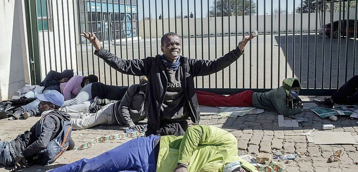 Afrique du Sud: au moins 45 morts, pillages toujours en cours