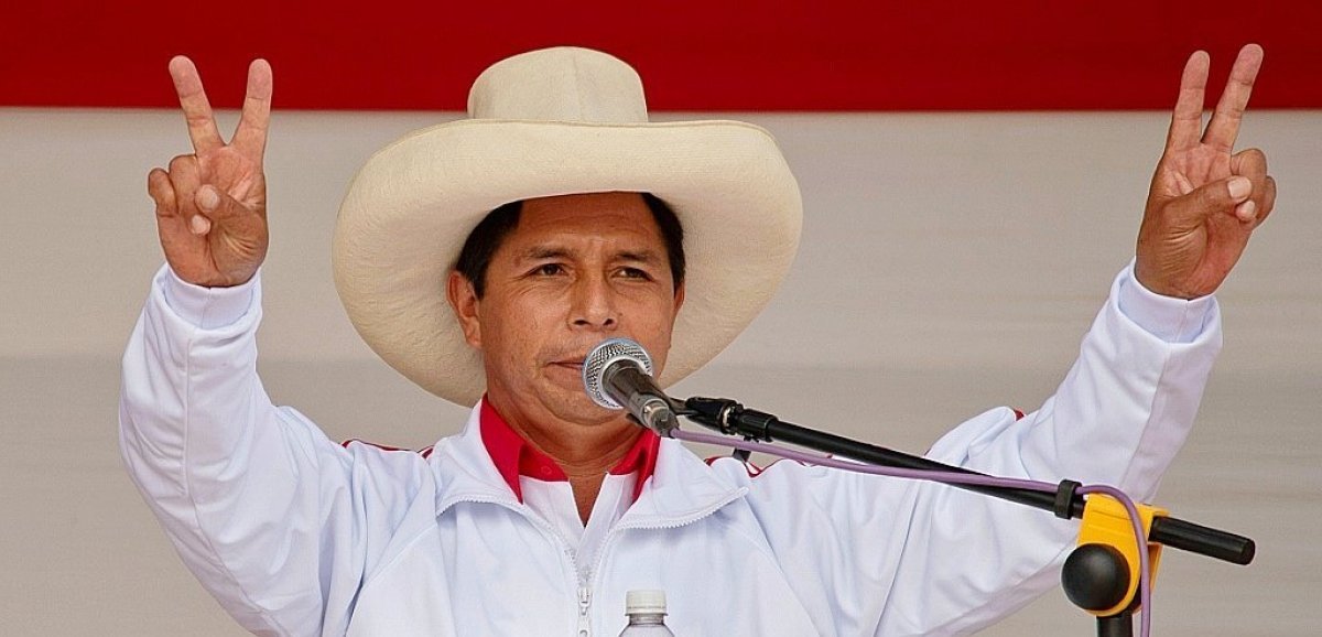 Le candidat de la gauche, Pedro Castillo, élu président du Pérou