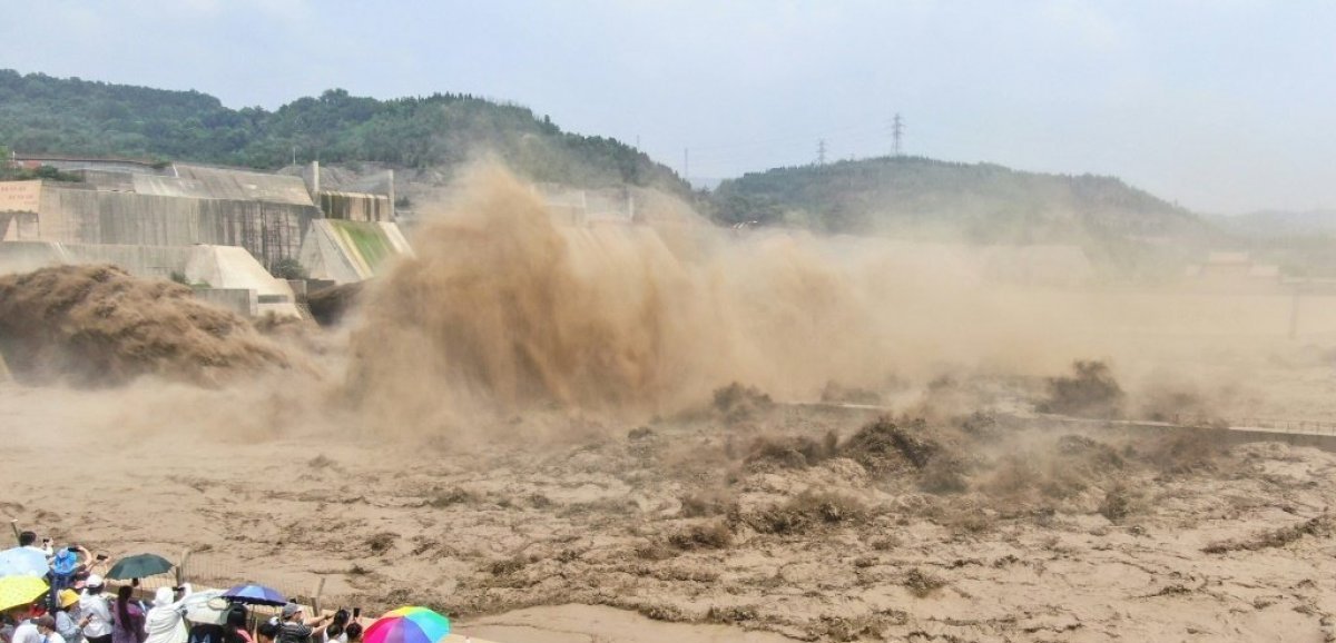 Intempéries en Chine: un barrage "peut céder d'un instant à l'autre"