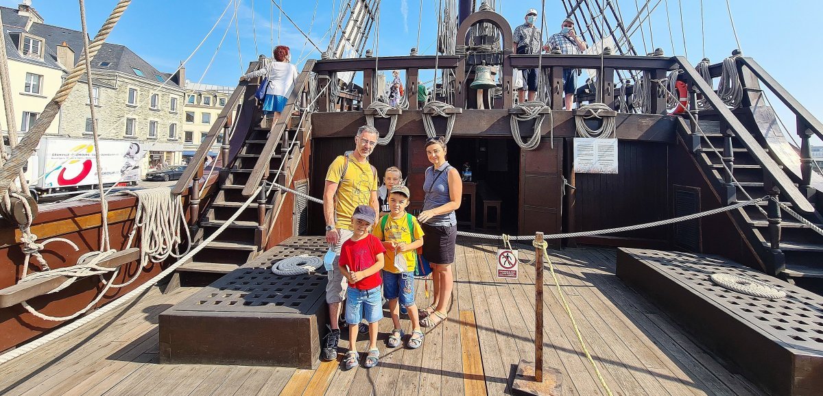 [Photos] Cherbourg-en-Cotentin. Visite d'un navire espagnol du XVIIe siècle 