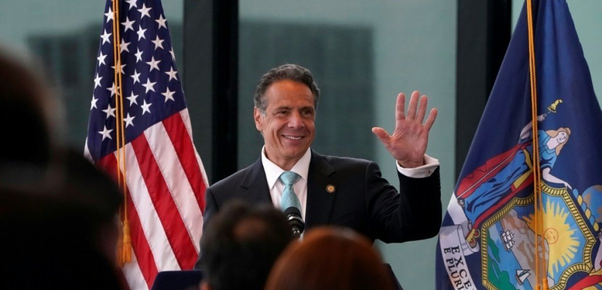 Accablé par une enquête pour harcèlement sexuel, le gouverneur de New York de plus en plus fragilisé