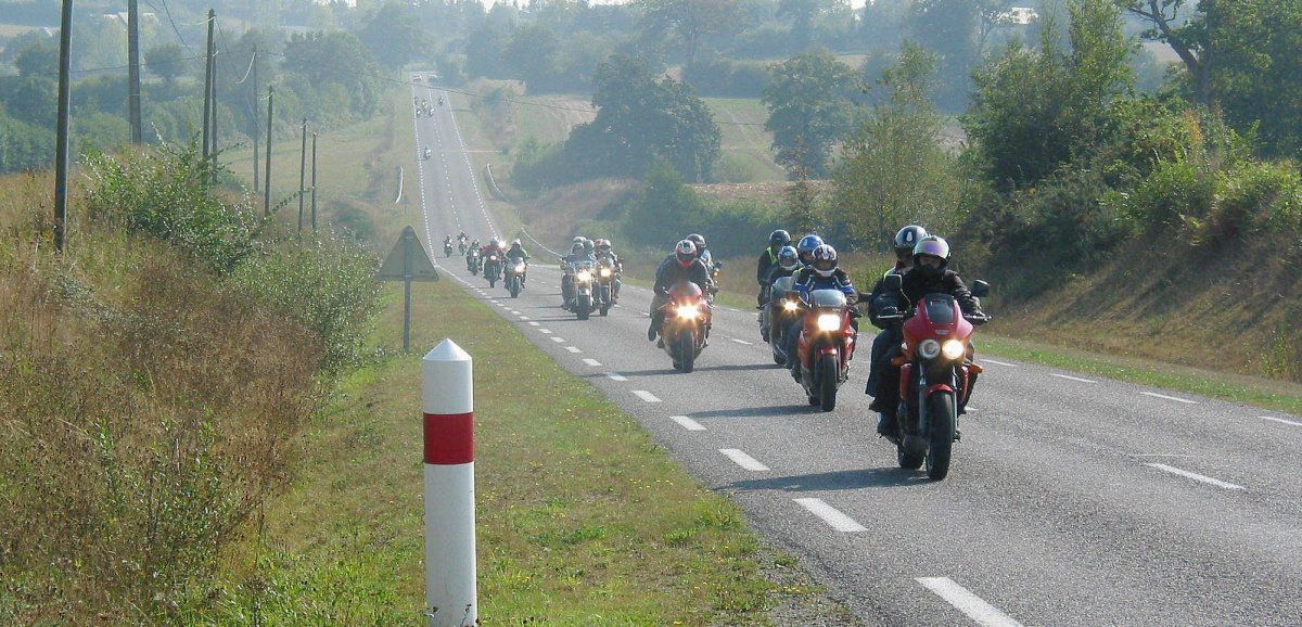 Sécurité routière. Une Journée moto avec les motards de la gendarmerie de l'Orne