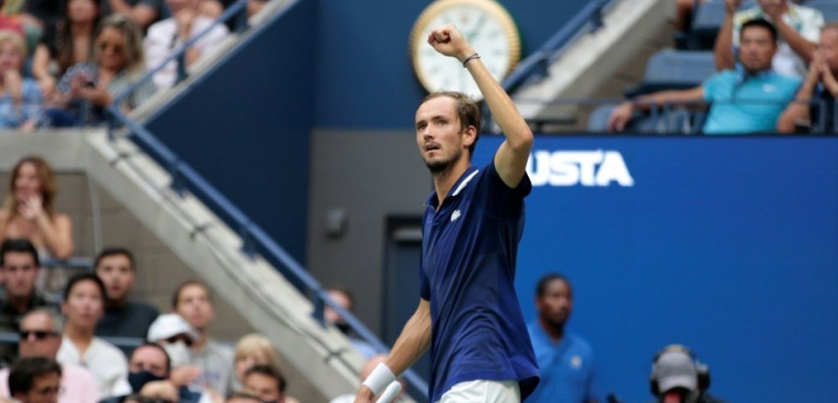 Tennis: Medvedev remporte l'US Open et prive Djokovic du Grand Chelem calendaire