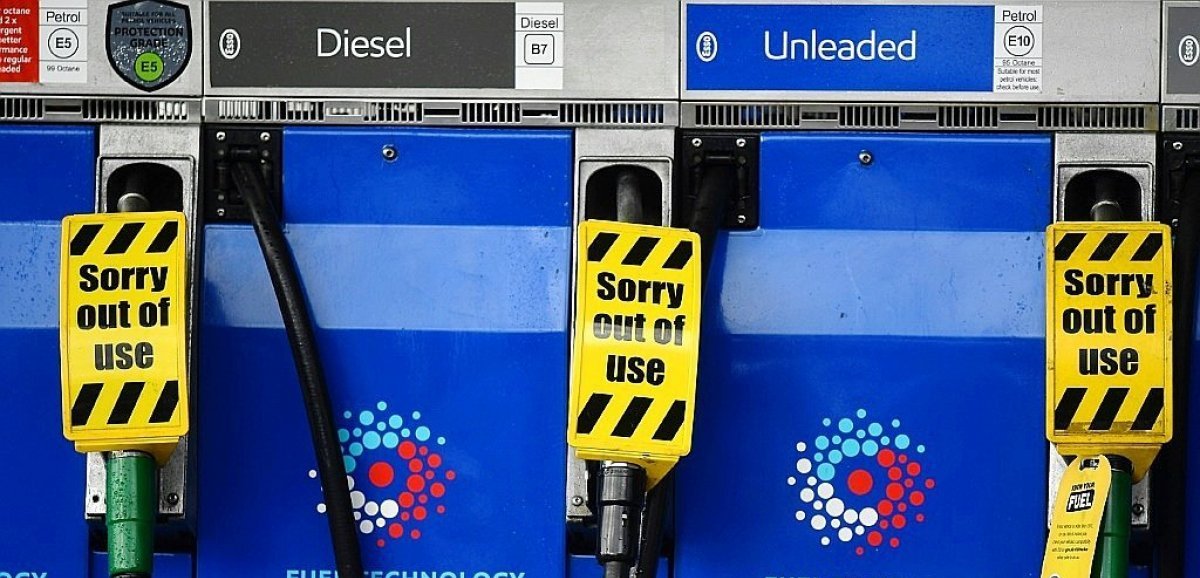 Pénuries d'essence au Royaume-Uni: médecins et autres travailleurs essentiels inquiets