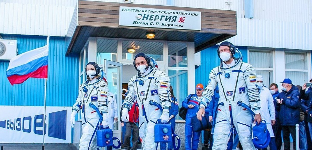 Une équipe russe dans l'espace pour tourner le premier film en orbite