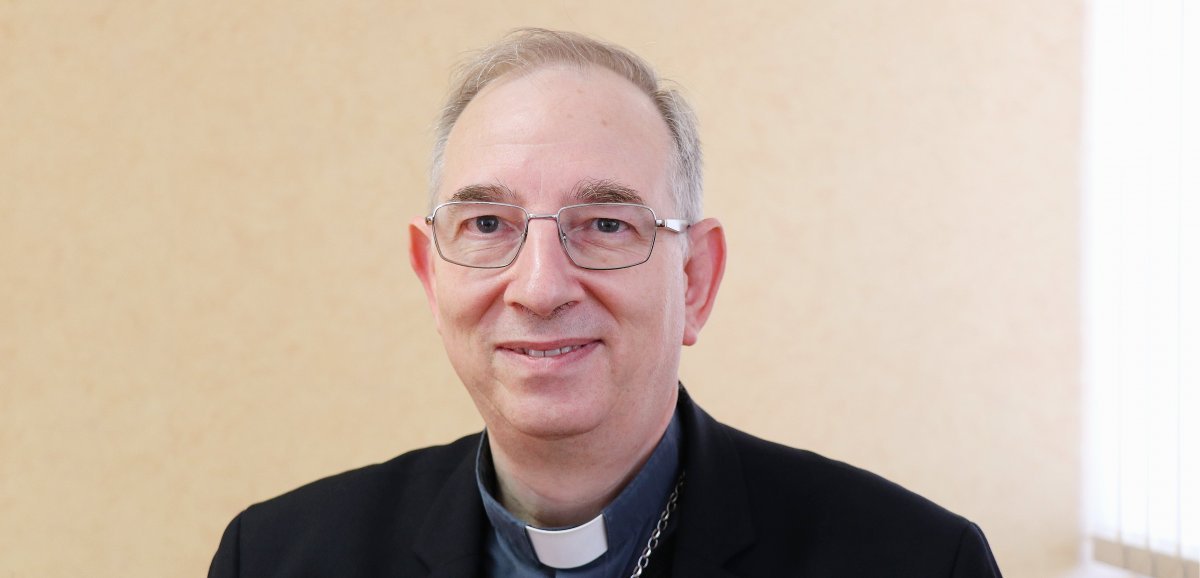 Orne. Abus sexuels dans l'Église : Monseigneur Feillet est "abasourdi"