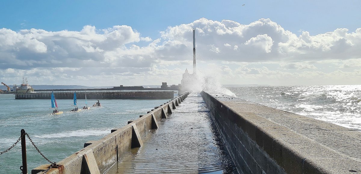 Le Havre. Coups de vent : la digue nord interdite d'accès