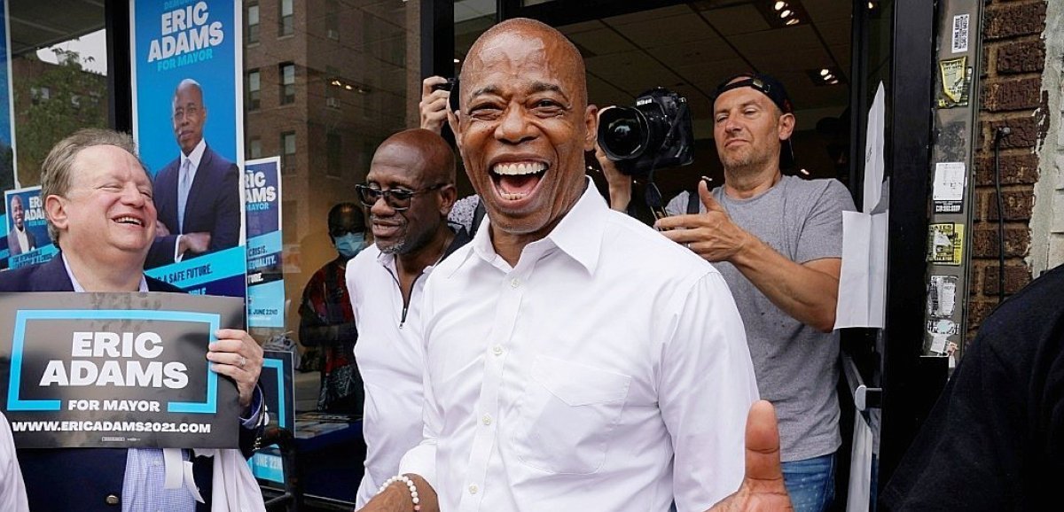 Eric Adams, ex-policier noir, grand favori pour remporter la mairie de New York