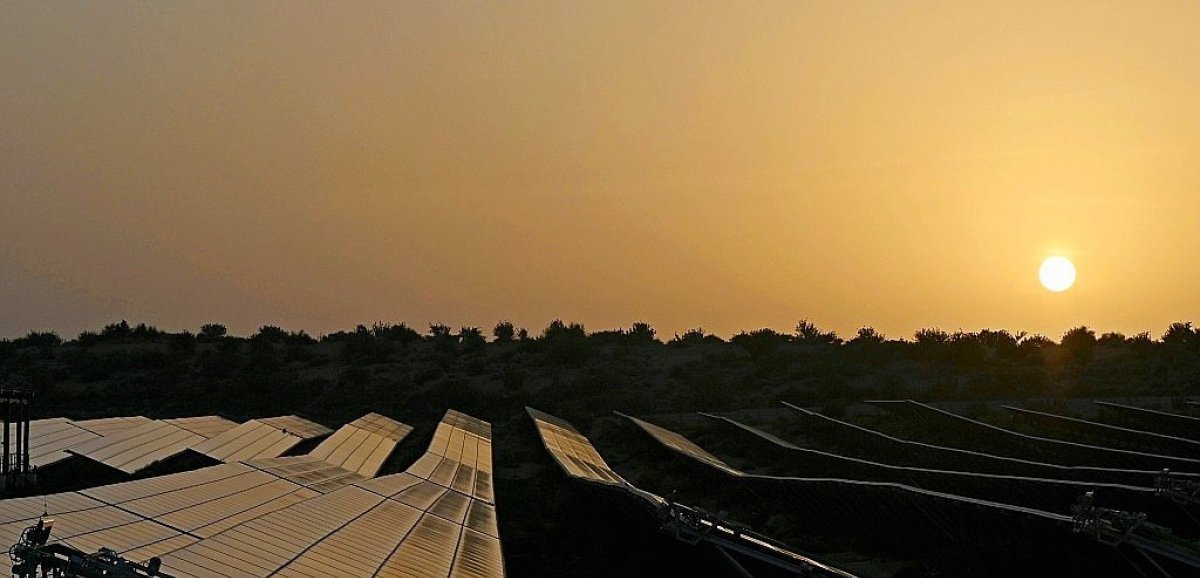 Inde: rentabiliser le désert grâce à l'énergie solaire