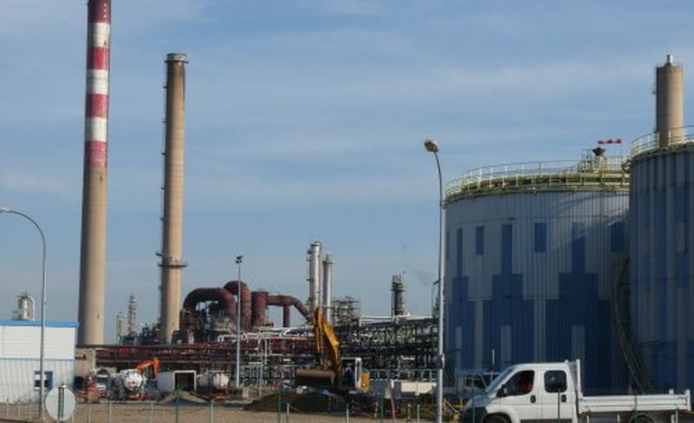 Petroplus va vendre sa raffinerie de Petit-Couronne