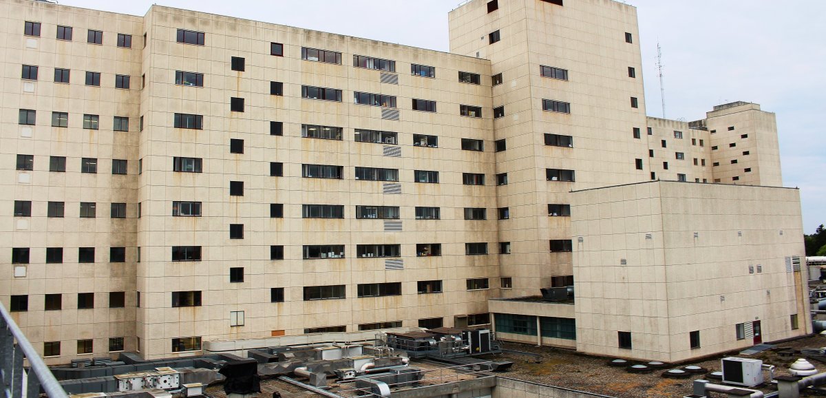 Saint-Lô. Hôpital : visites limitées et port du masque obligatoire dès 6 ans