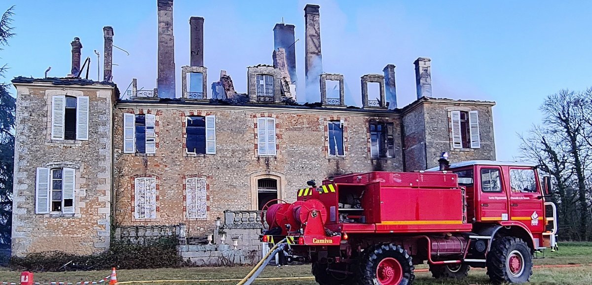 [Photos] Aunay-les-Bois. Incendie du château : selon le maire, "c'est un désastre du patrimoine"