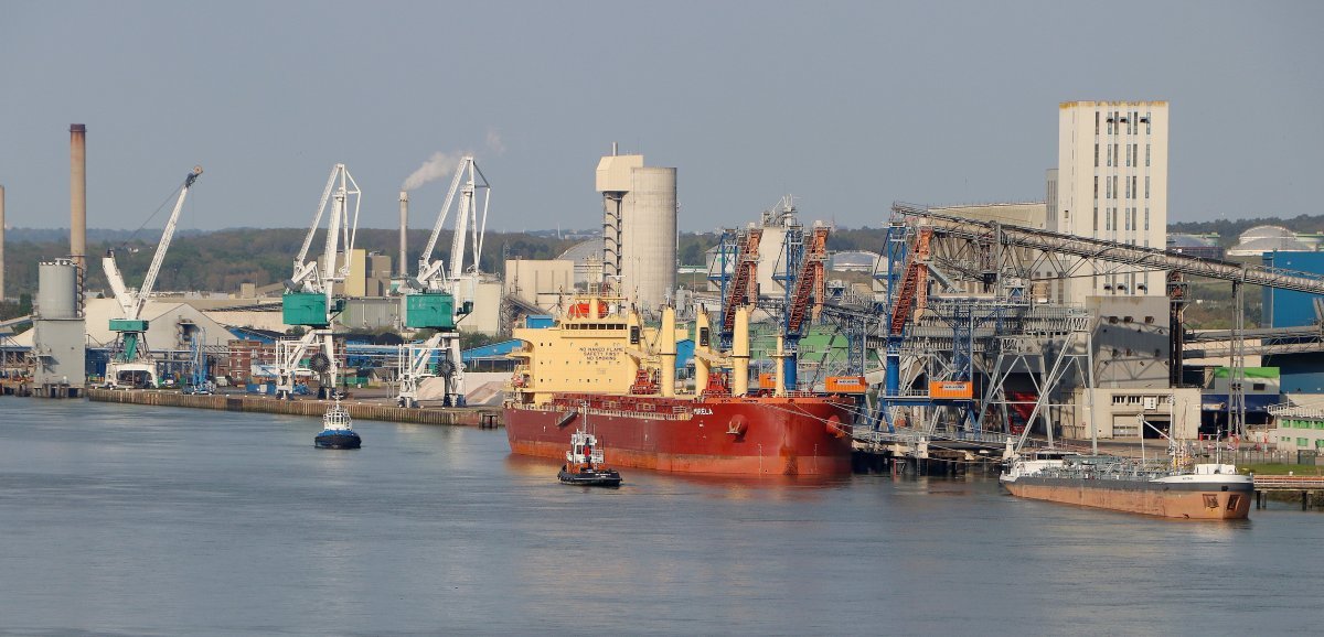 Rouen. Un bateau russe parti du port intercepté en Manche par les autorités