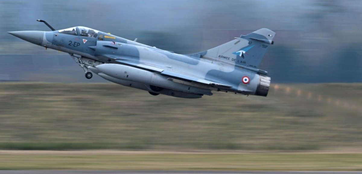 Quatre Mirage 2000-5F décollent de France pour assurer la "police du ciel" en Estonie