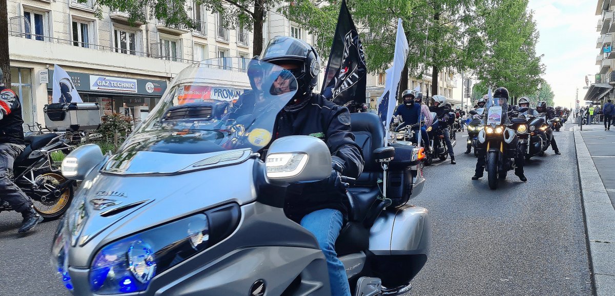 [Vidéo] Métropole de Rouen. Zone à faibles émissions : un millier de motards défilent contre