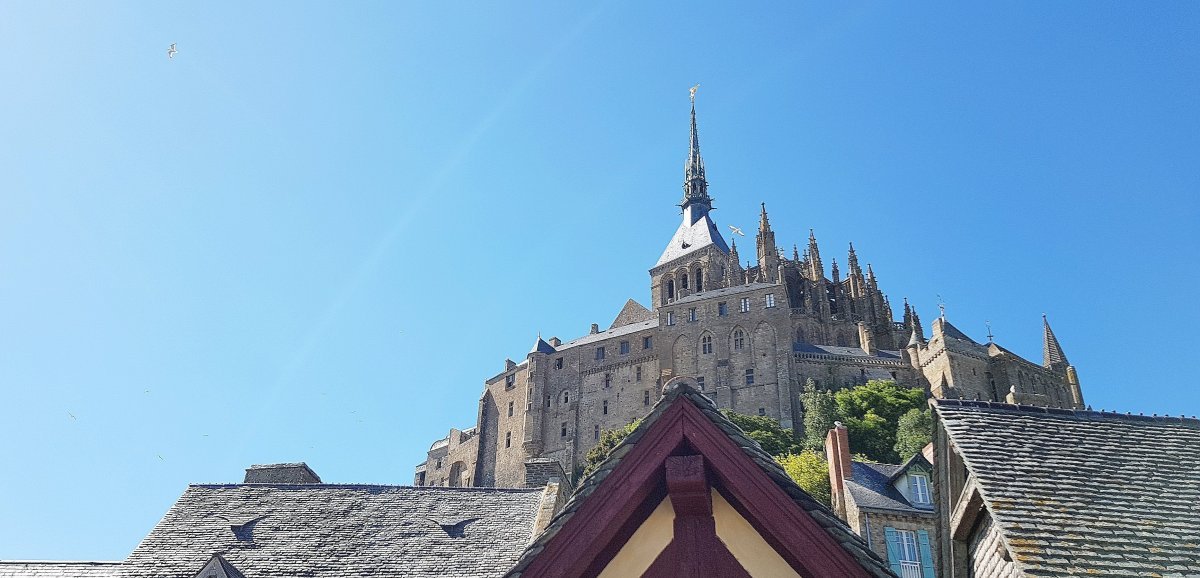 Le Mont-Saint-Michel. Une boutique éphémère en projet au centre d'information touristique