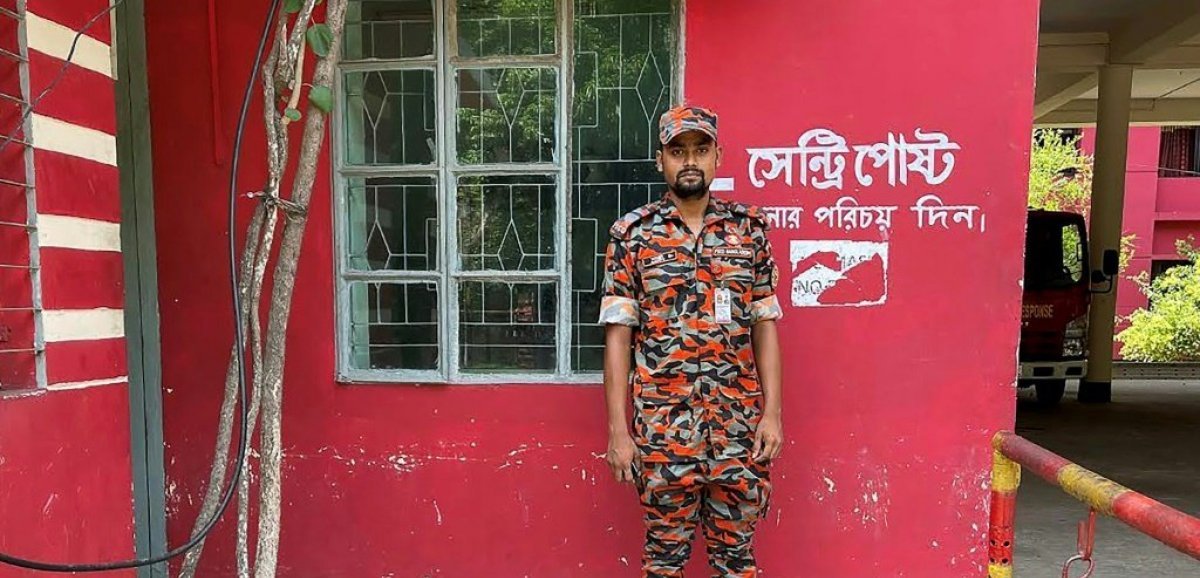 Explosion au Bangladesh: sa brigade décimée sous ses yeux, un pompier s'en sort indemne