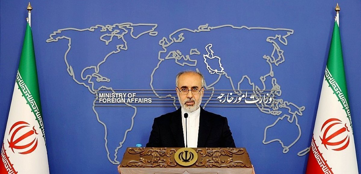 L'Iran dément "catégoriquement" tout lien avec l'agression de Salman Rushdie
