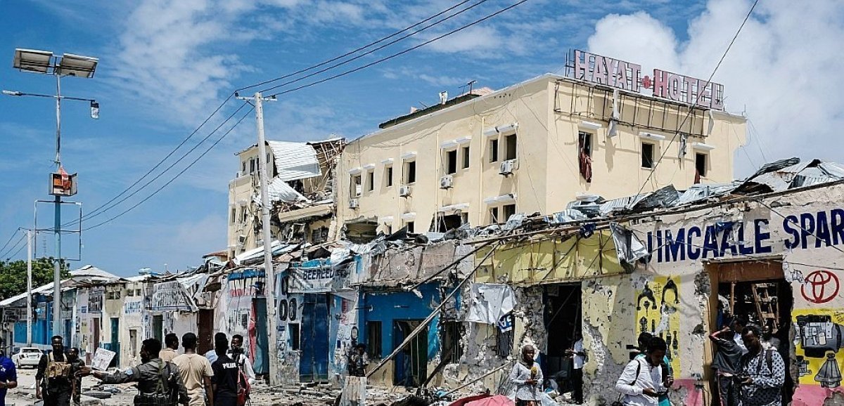 Attaque shebab contre un hôtel en Somalie: le gouvernement promet d'assumer ses responsabilités