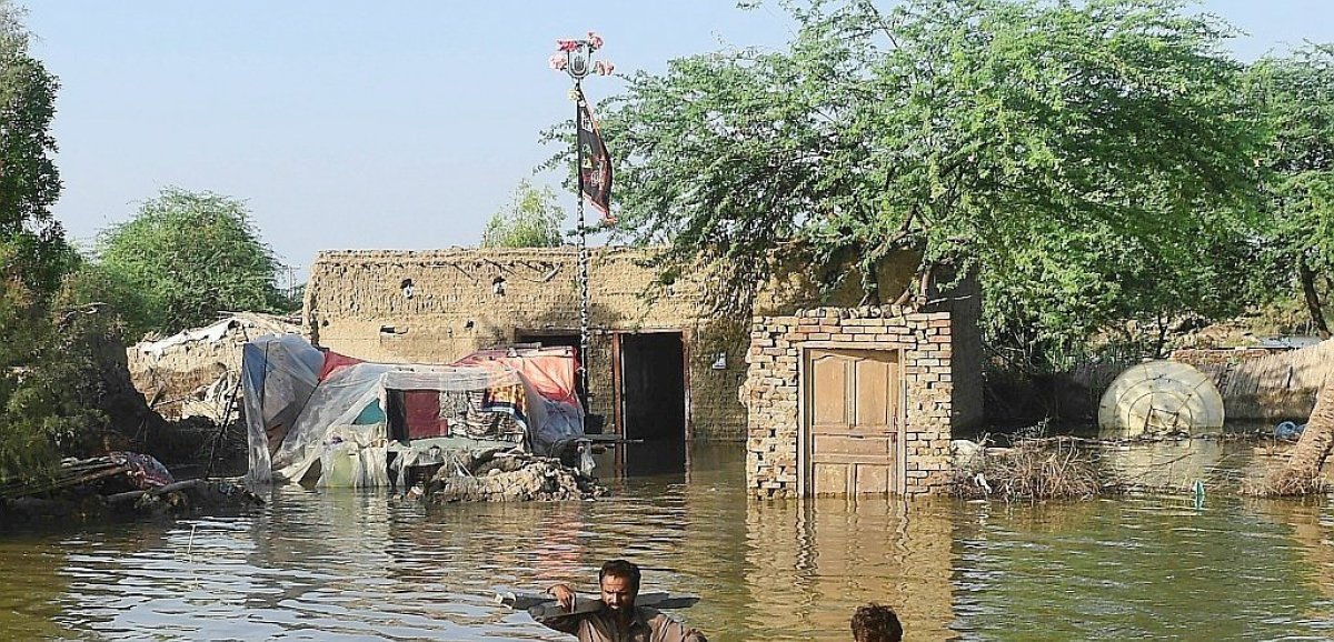Inondations: "mobilisation générale" pour des millions de Pakistanais