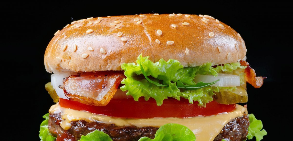Rouen. La cliente d'un fast-food découvre un rongeur dans son burger