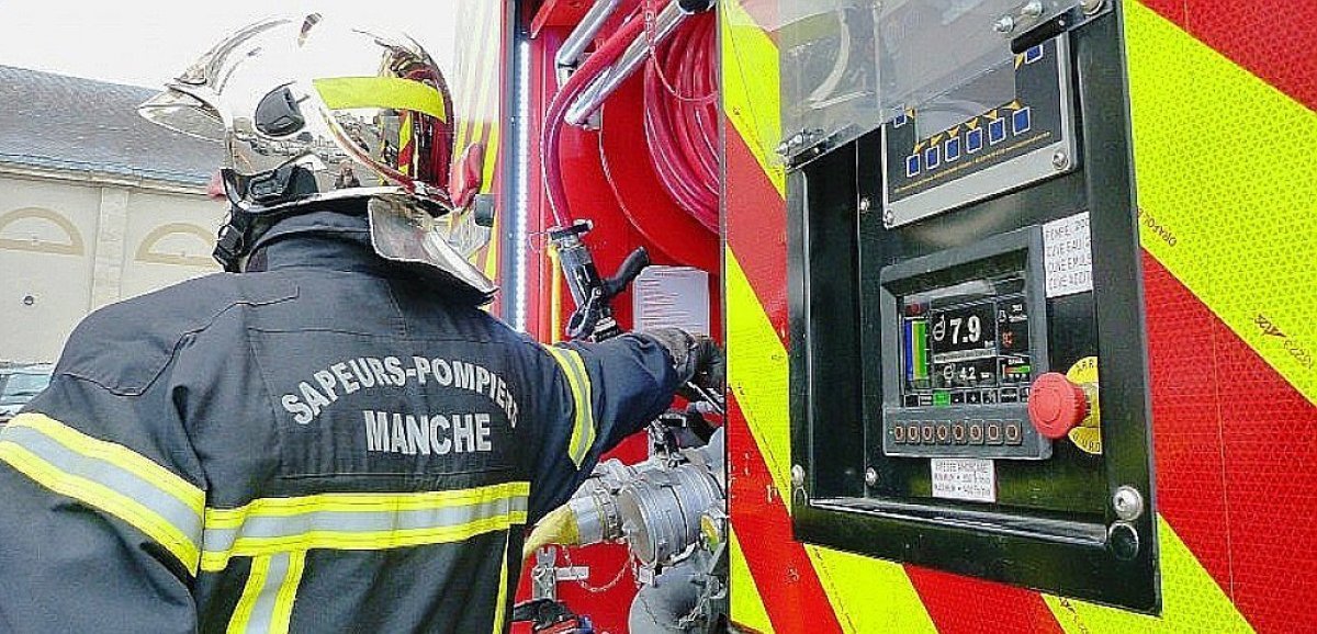 Sud-Manche. 17 sapeurs-pompiers engagés sur un feu de poulailler