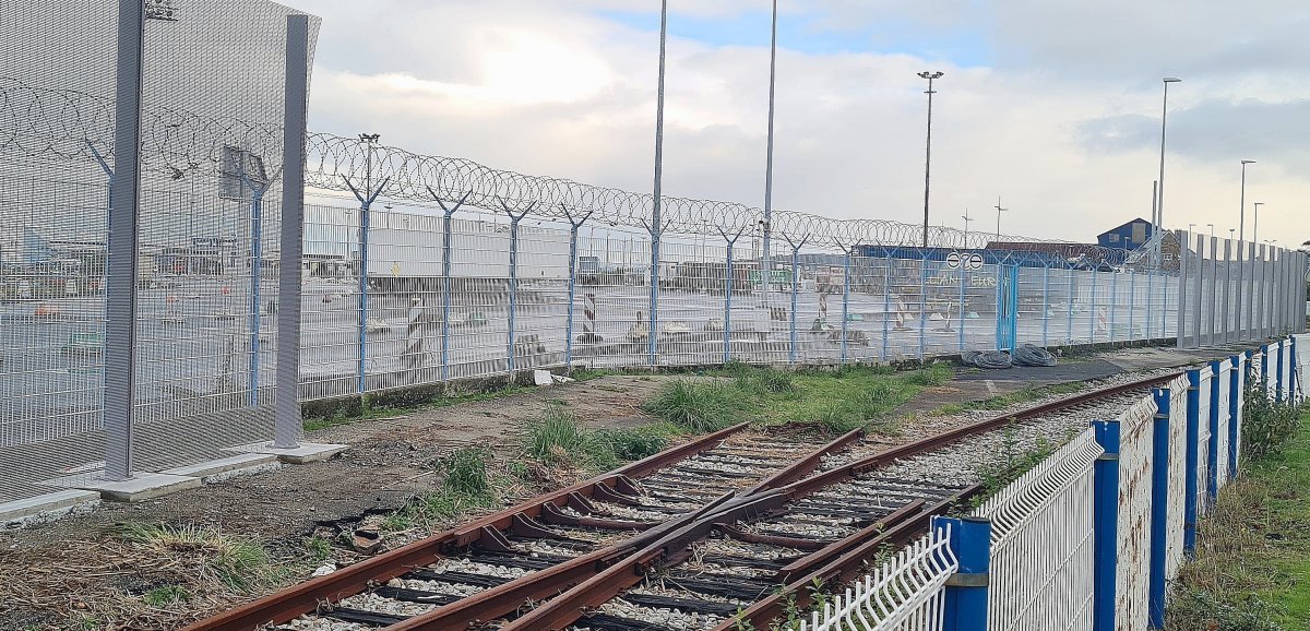 Cherbourg. Intrusions de migrants : une association dénonce la construction d'un "mur"