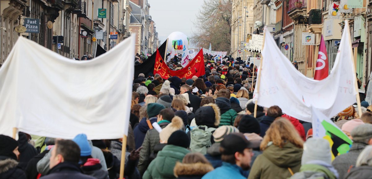 [Photos+vidéo] Seine-Maritime . Près de 30 000 manifestants mobilisés contre la réforme des retraites